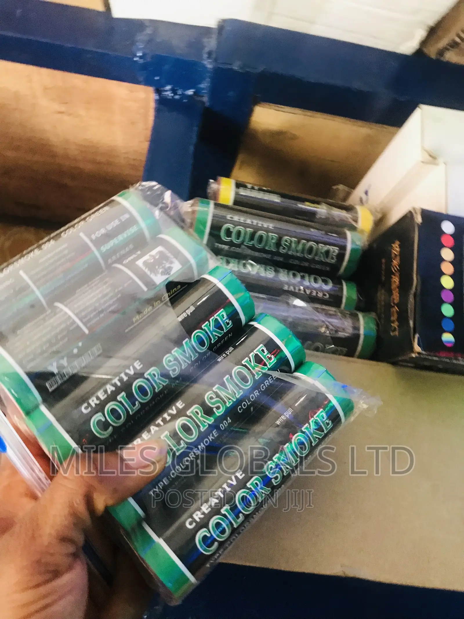 Smoke Bombs Color