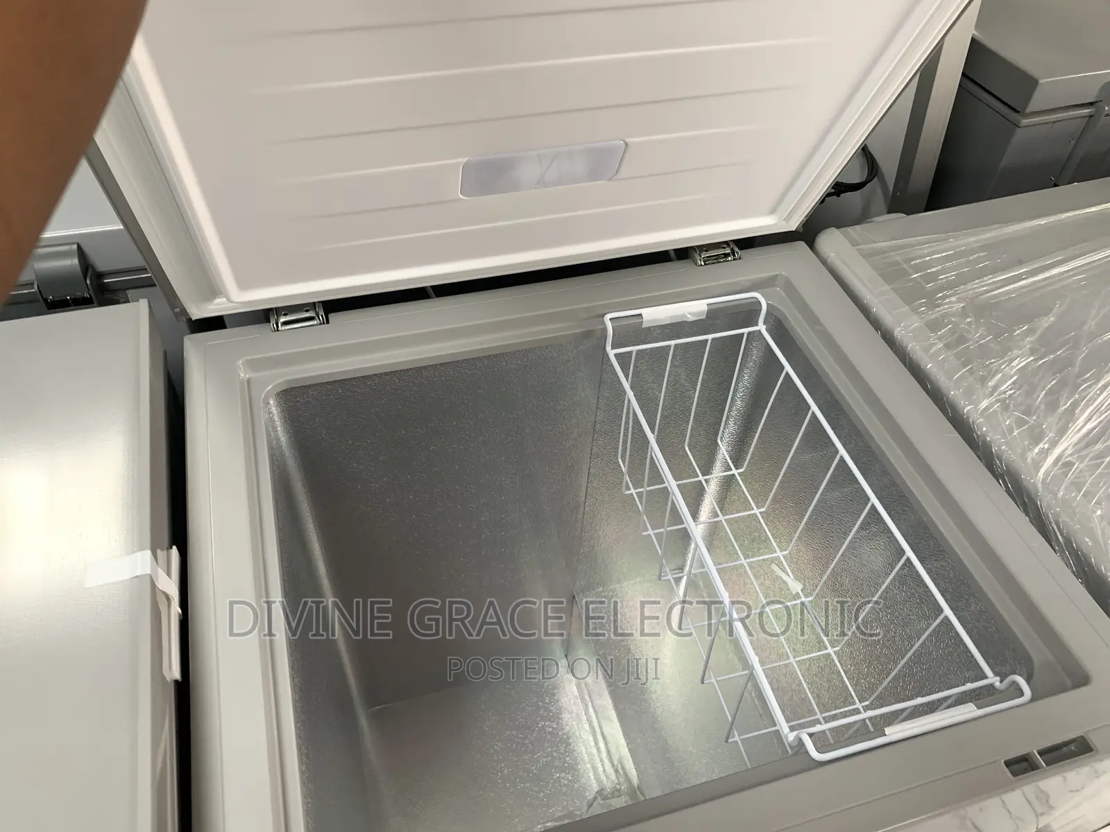 100 Liters Hisense Freezer