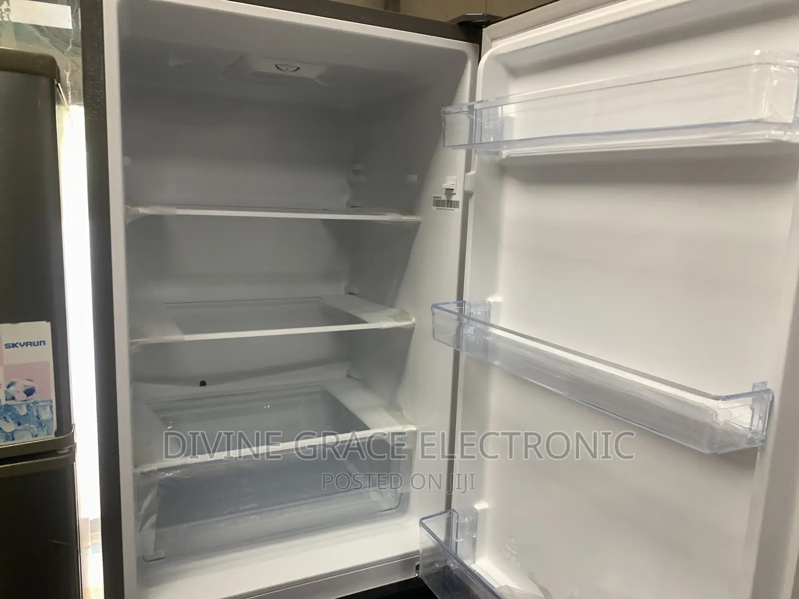 225 Liters Hisense Refrigerator
