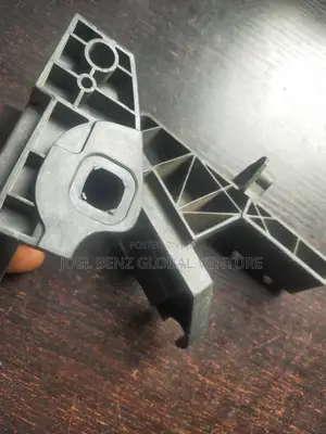 C300 2015 Set of Headlights Hanger