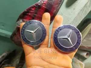 Bonnet Logo for Multiple Use