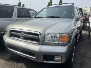 Nissan Pathfinder LE AWD SUV (3.5L 6cyl 4A) 2003 Silver