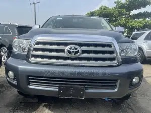 Toyota Sequoia 2013 Gray