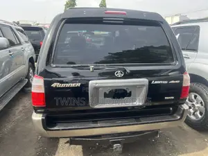 Toyota 4-Runner 2000 Black