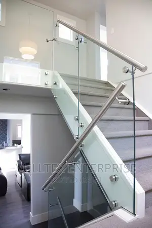 Glass/Stainless Rail