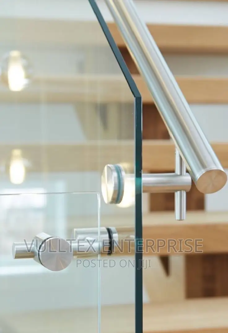 Glass/Stainless Rail