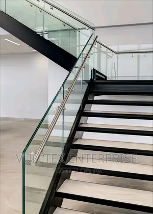 Laminated Double Glass Rail