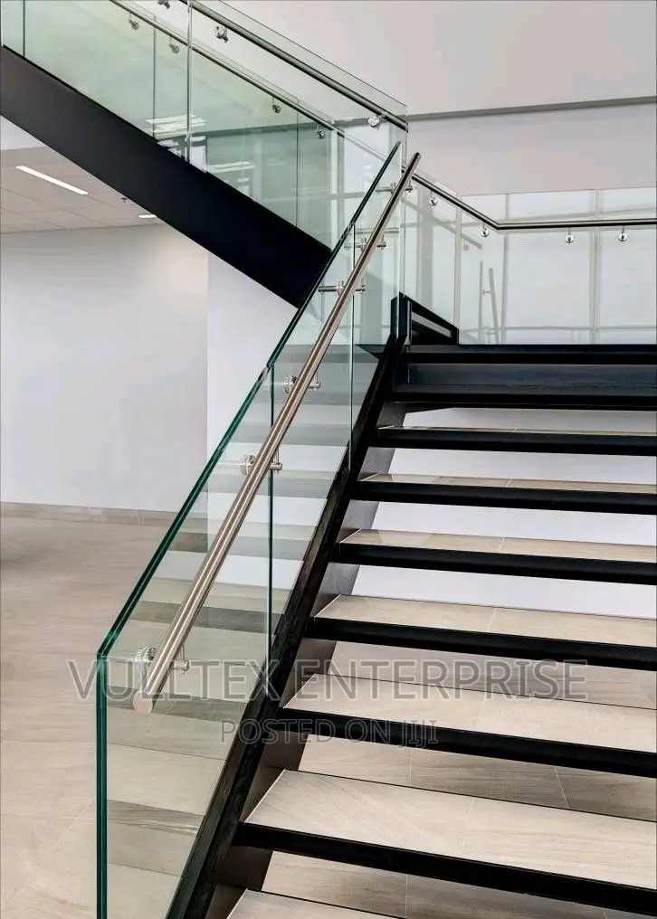 Laminated Double Glass Rail