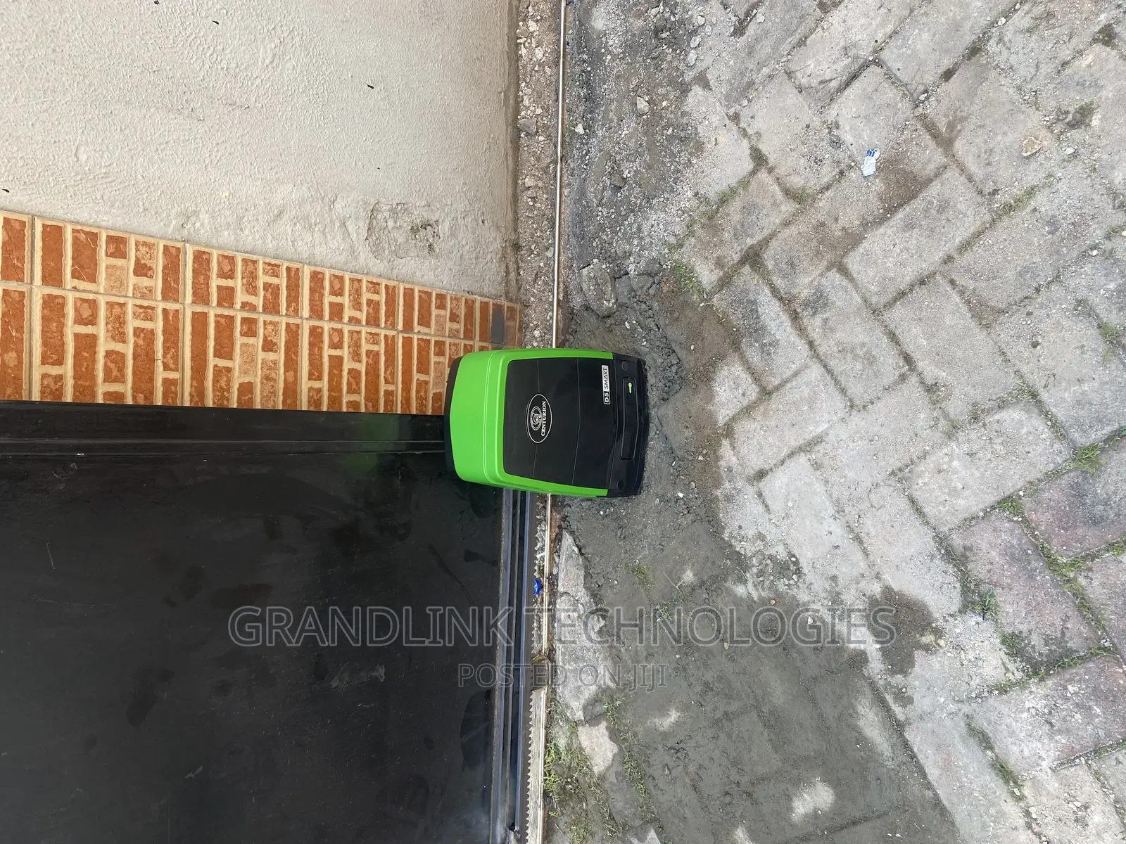 Sliding Gate Machine