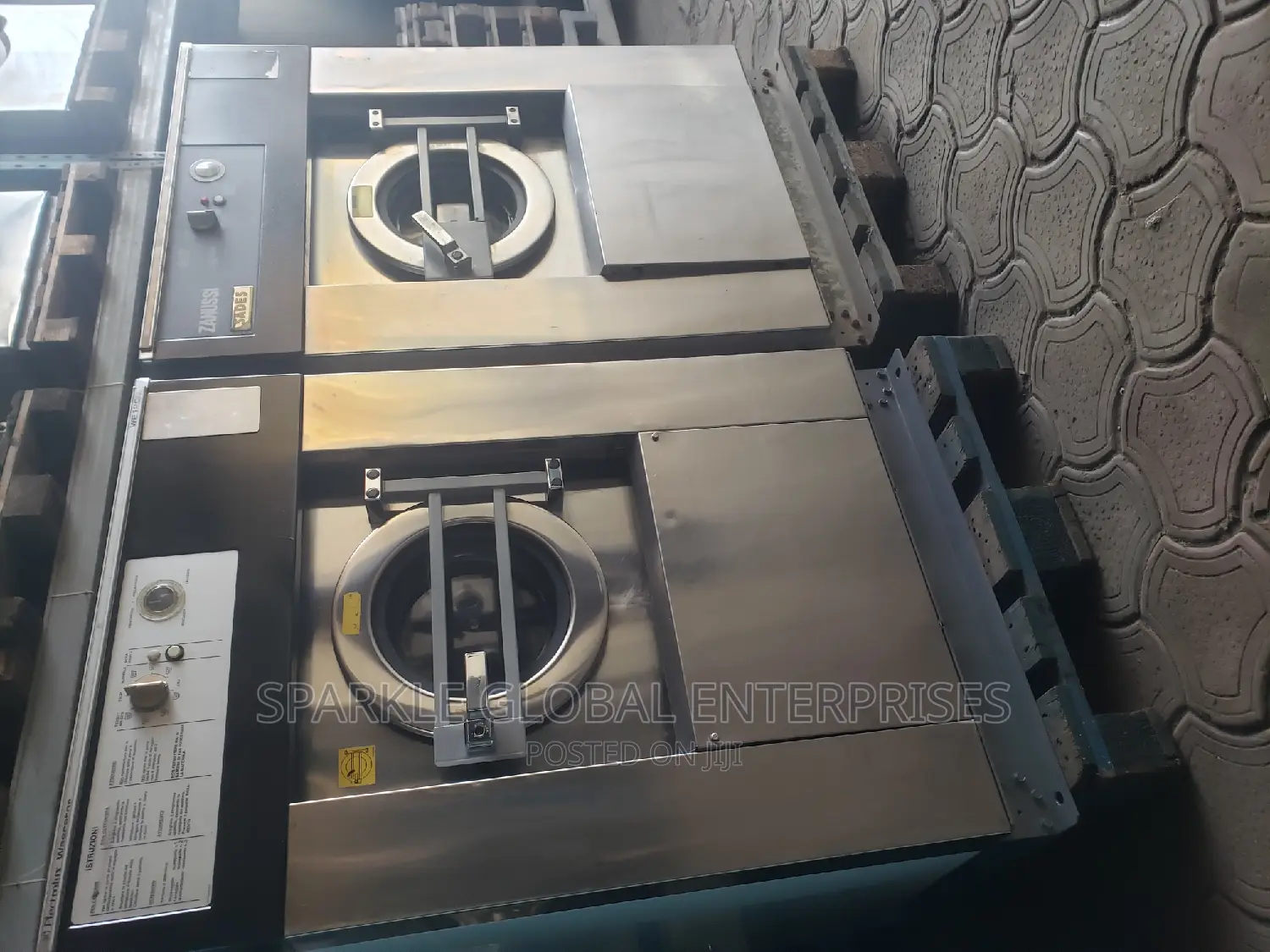 Industrial Washing Machine