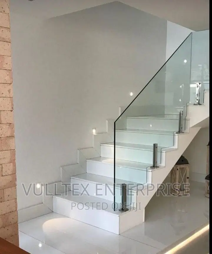 Spigot Staircase Glass Rails