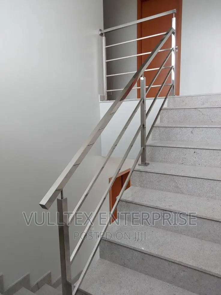 Square-Pipe Stainless Steel Staircase Rails