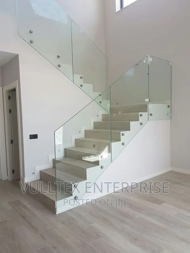 Frameless Glass Rail.