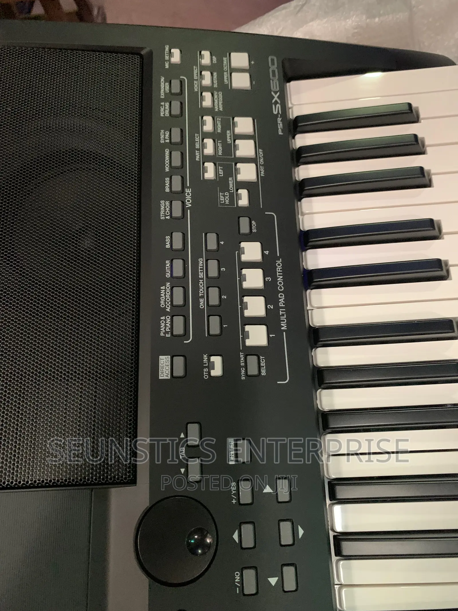 Quality Yamaha PSR Sx 600 Keyboard/Piano
