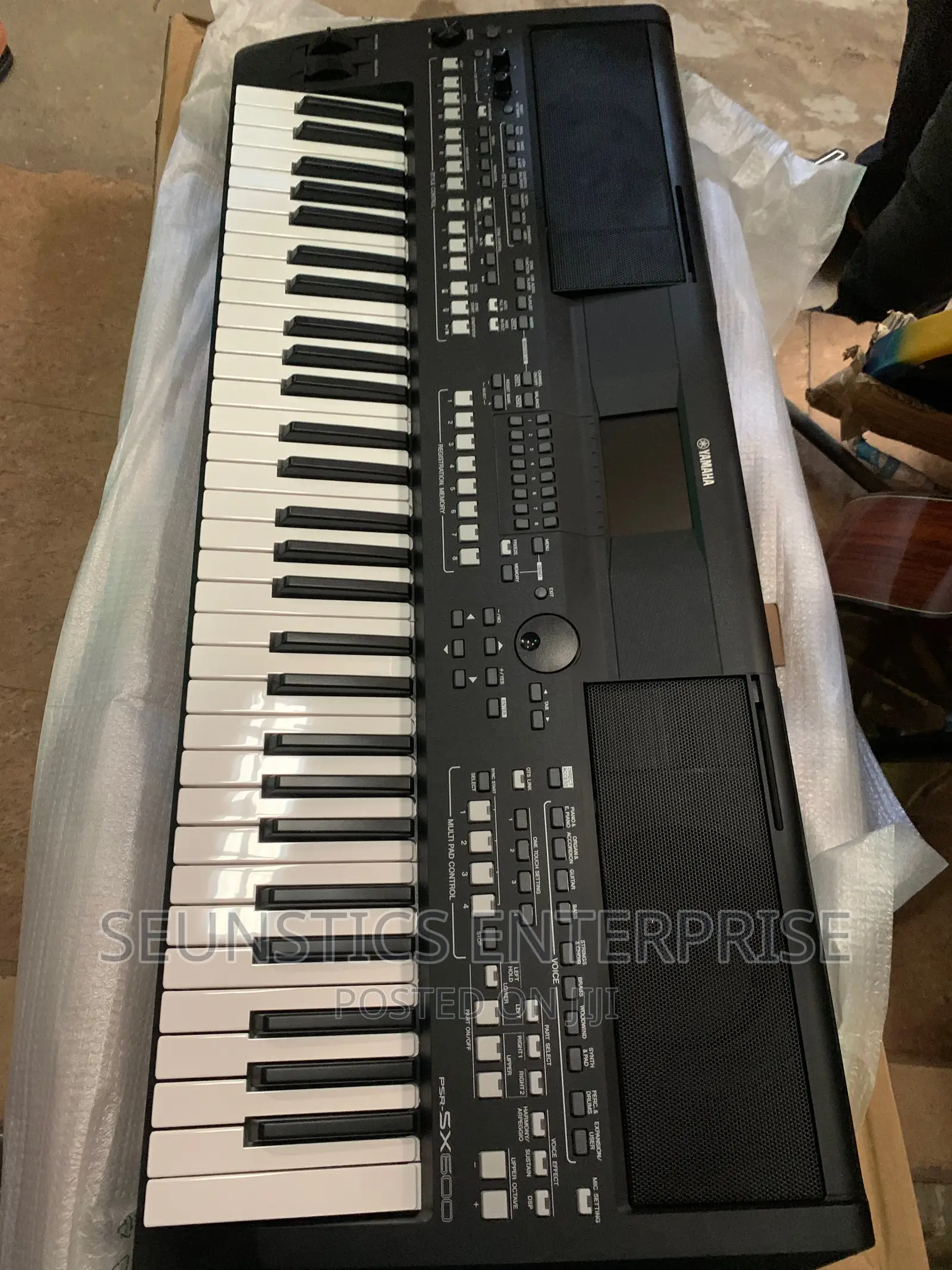 Quality Yamaha PSR Sx 600 Keyboard/Piano