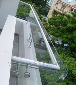 Glass Balustrade on Spigot Support