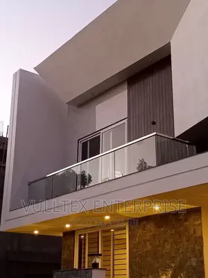 Contemporary Glass Balcony Rails