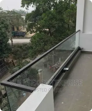 Contemporary Frameless Glass for Balcony Rails