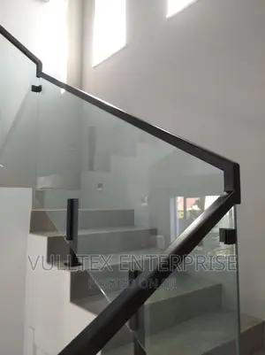 Contemporary Glass Railing System