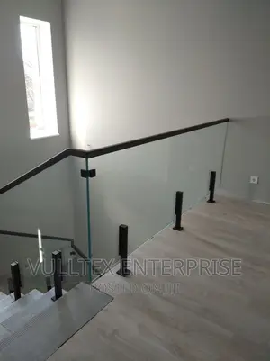Contemporary Glass Railing System