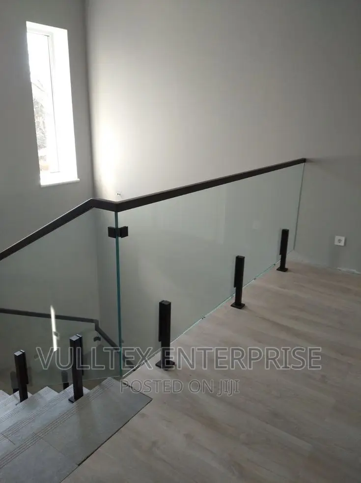 Contemporary Glass Railing System