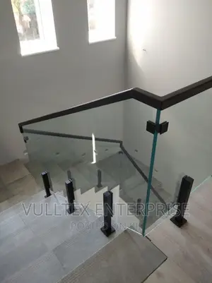 Contemporary Glass Railing System