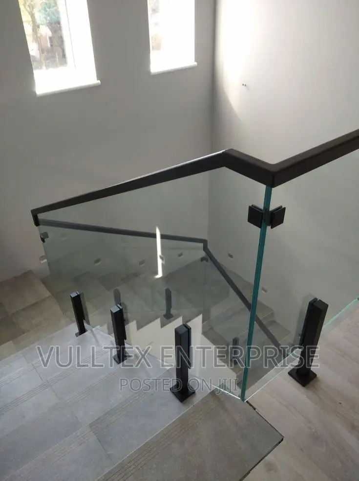 Contemporary Glass Railing System
