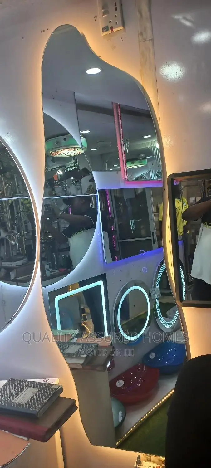 60x170 Mega Mirror Bluetooth