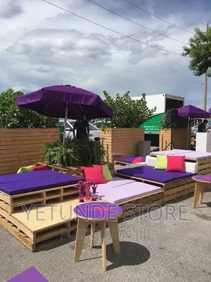 Couch Ideas Made With Wooden Pallets - DIY