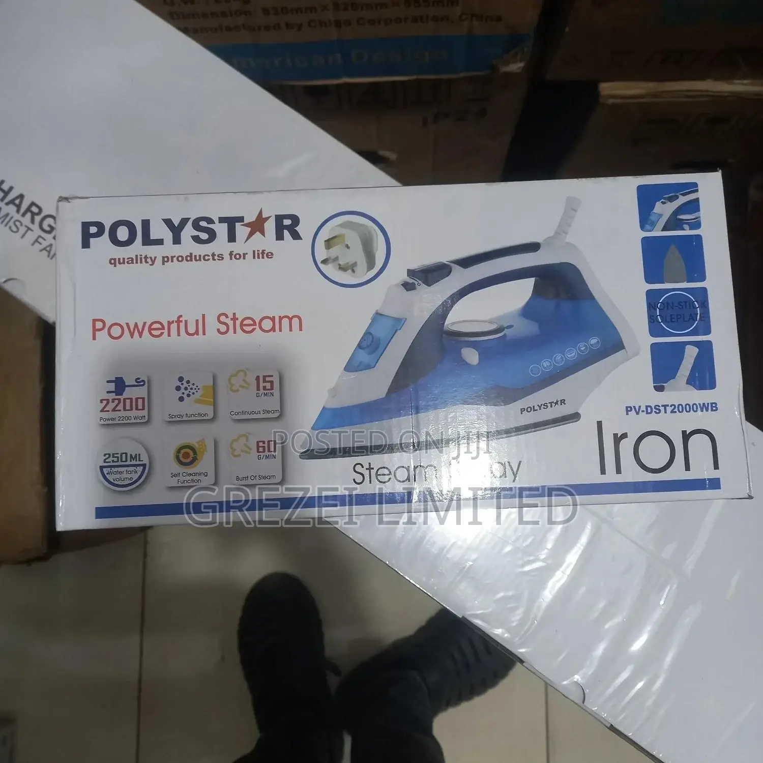 Polystar Steam Iron