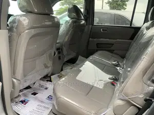 Honda Pilot 2011 Silver