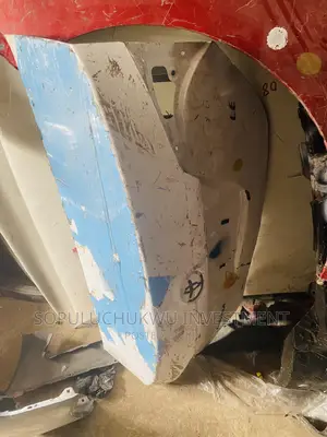 Empty Booth Corolla 2014-2016