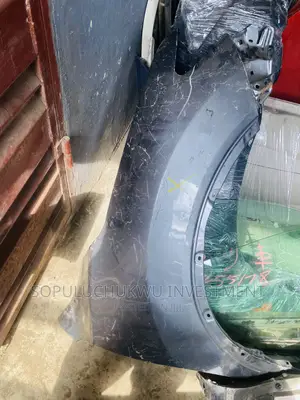 Fender Nissan Rogue 2018