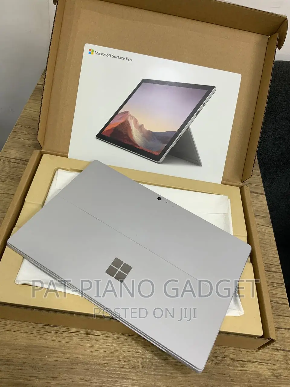 Laptop Microsoft Surface Pro (2017) 16GB Intel Core I7 SSD 512GB