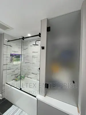 Bathroom Glass Cubicle With Sliding and Hinged Door