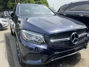 Mercedes-Benz GLC-Class 2017 Blue