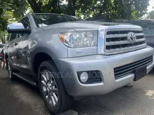 Toyota Sequoia 2011 Silver