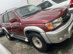 Toyota 4-Runner 2002 Red