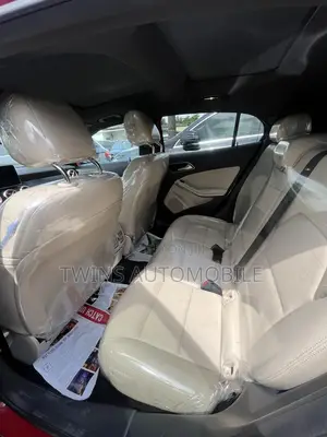 Mercedes-Benz GLA 250 2021 Red