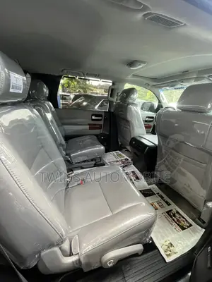 Toyota Sequoia 2011 Silver