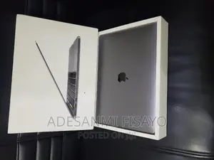 Laptop Apple MacBook 2020 8GB Intel Core I5 SSD 256GB