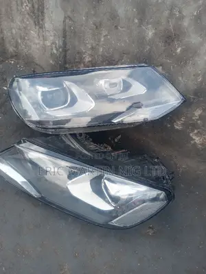 Complete Head Lamp Volkswagen Touerg 2014 Model