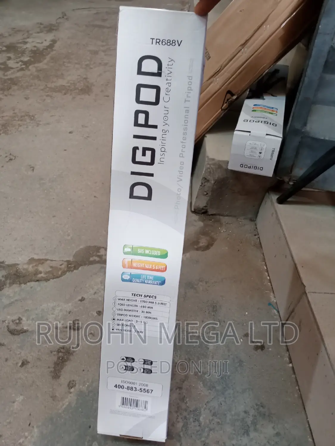 Professional Camera Tripod. Load Capacity 3 - 5 Kg