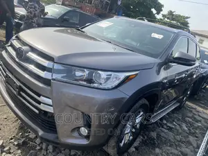 Toyota Highlander 2018 Gray