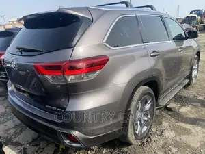 Toyota Highlander 2018 Gray