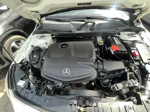 Mercedes-Benz GLA 250 2015 White