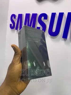 New Samsung Galaxy S10 128 GB Blue