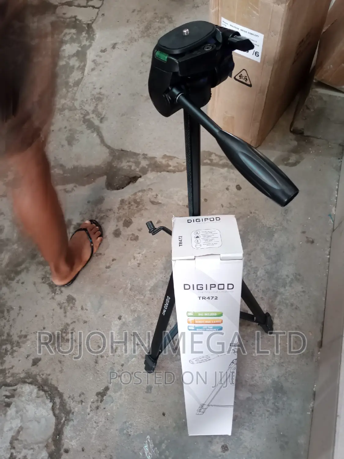 Camera Tripod TR472
