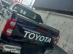 Rolling Boot Cover With Complete TRD Spoiler for Toyota :