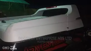Carriboi Boot Cover for Toyota Hilux =